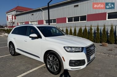Позашляховик / Кросовер Audi Q7 2016 в Луцьку
