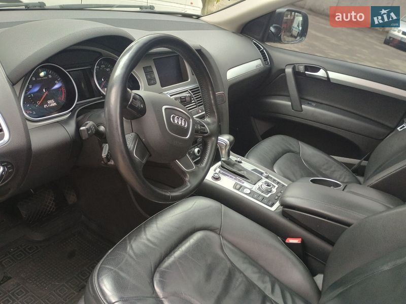 Позашляховик / Кросовер Audi Q7 2015 в Києві