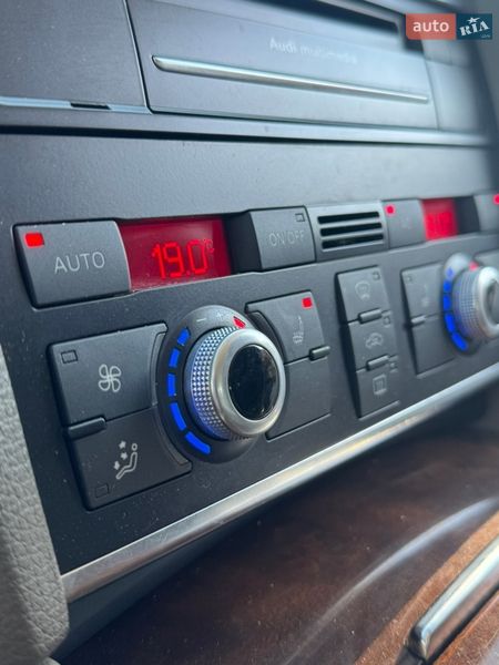 Внедорожник / Кроссовер Audi Q7 2011 в Николаеве