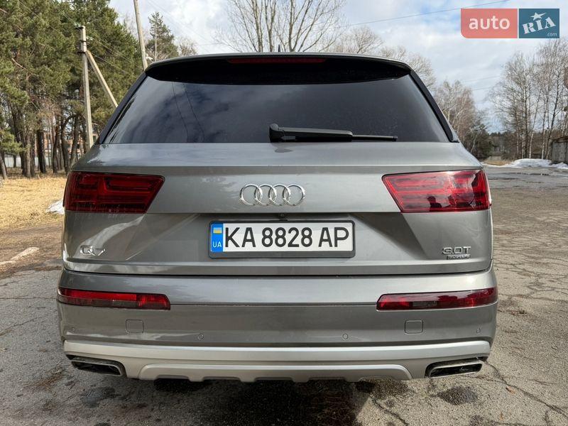Позашляховик / Кросовер Audi Q7 2016 в Охтирці