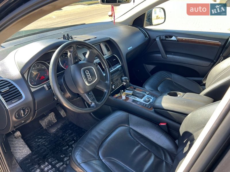 Позашляховик / Кросовер Audi Q7 2008 в Білгороді-Дністровському