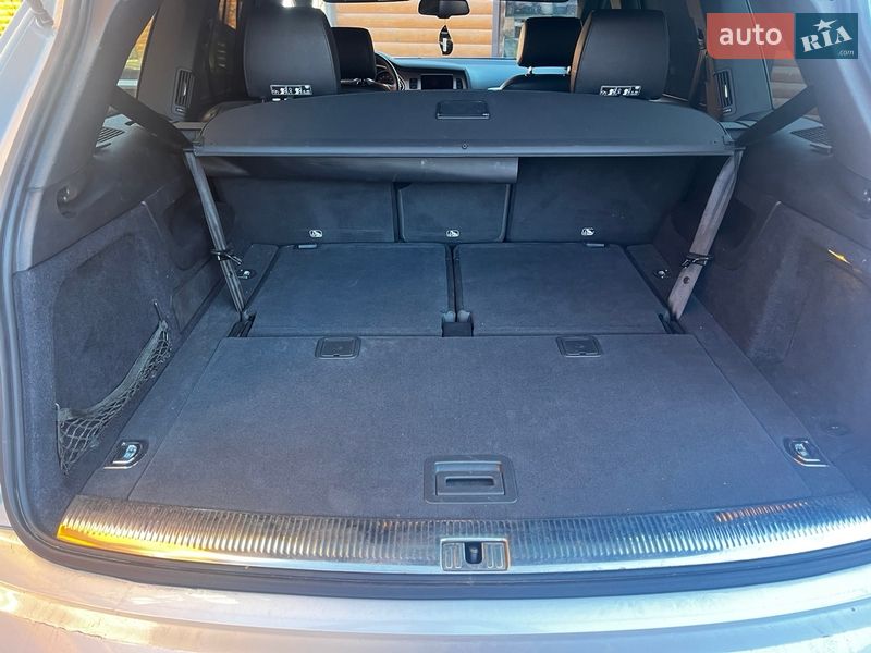 Внедорожник / Кроссовер Audi Q7 2014 в Липовце