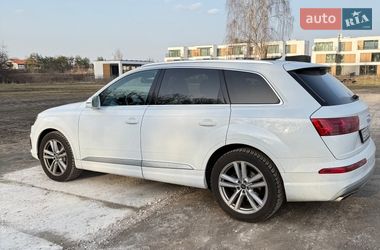 Позашляховик / Кросовер Audi Q7 2017 в Києві