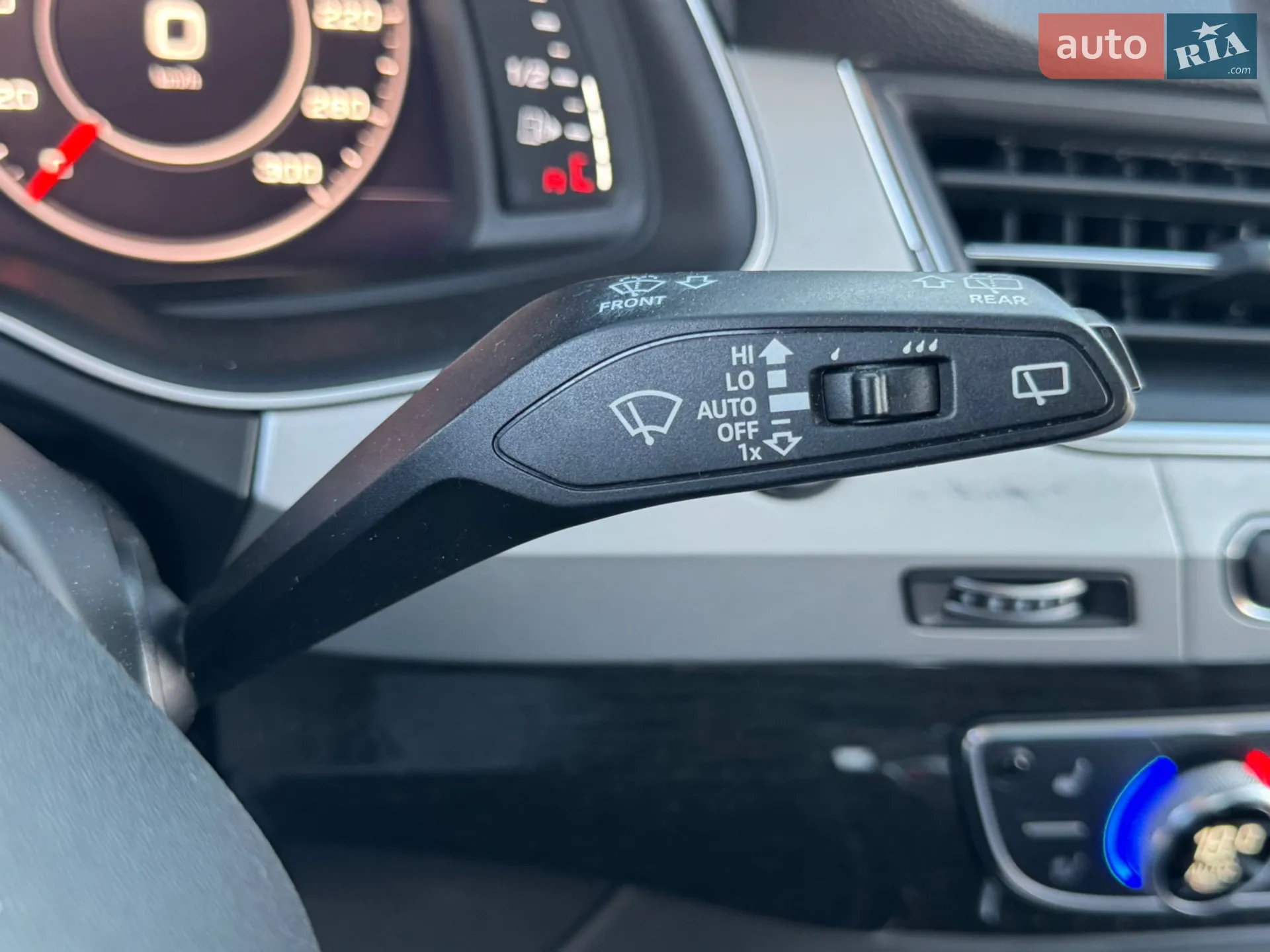 2017 Audi Q7 - мініатюра 11