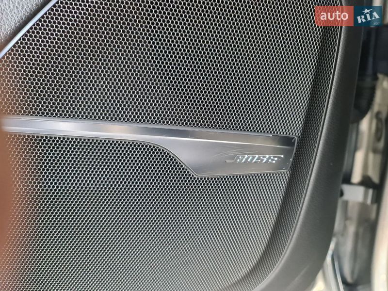 Позашляховик / Кросовер Audi Q7 2017 в Дніпрі