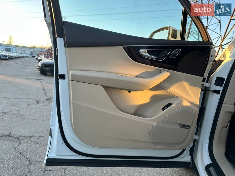 Позашляховик / Кросовер Audi Q7 2018 в Харкові фото 18 Позашляховик / Кросовер Audi Q7 2018 в Харкові