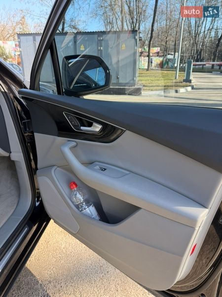 Внедорожник / Кроссовер Audi Q7 2016 в Харькове