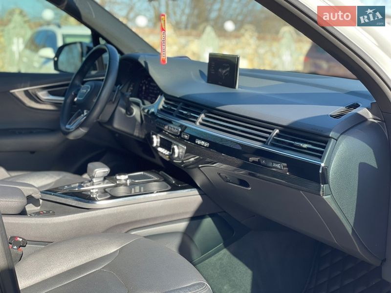 Внедорожник / Кроссовер Audi Q7 2018 в Ивано-Франковске