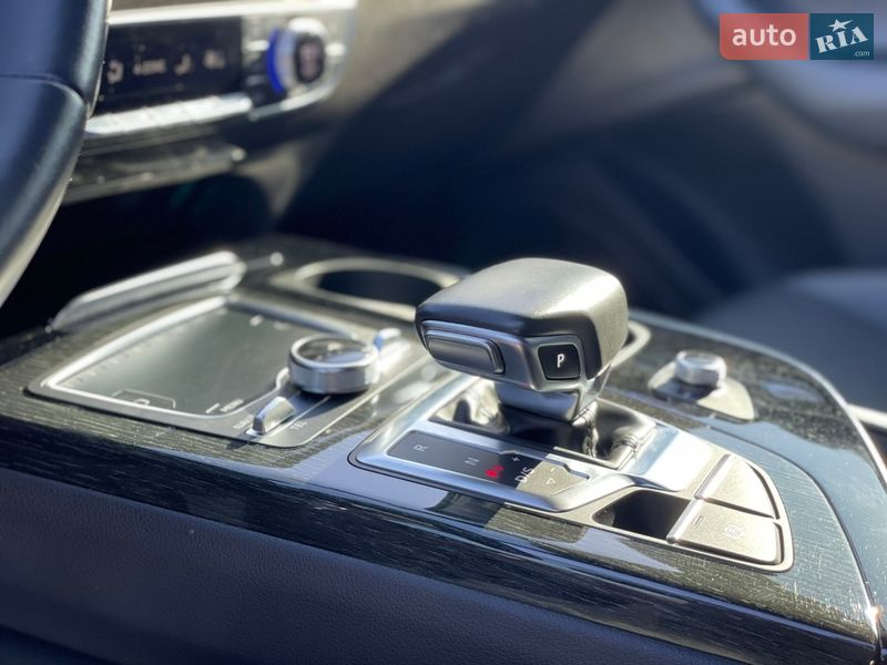 Внедорожник / Кроссовер Audi Q7 2018 в Ивано-Франковске