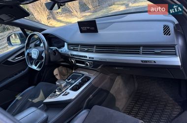 Внедорожник / Кроссовер Audi Q7 2017 в Киеве