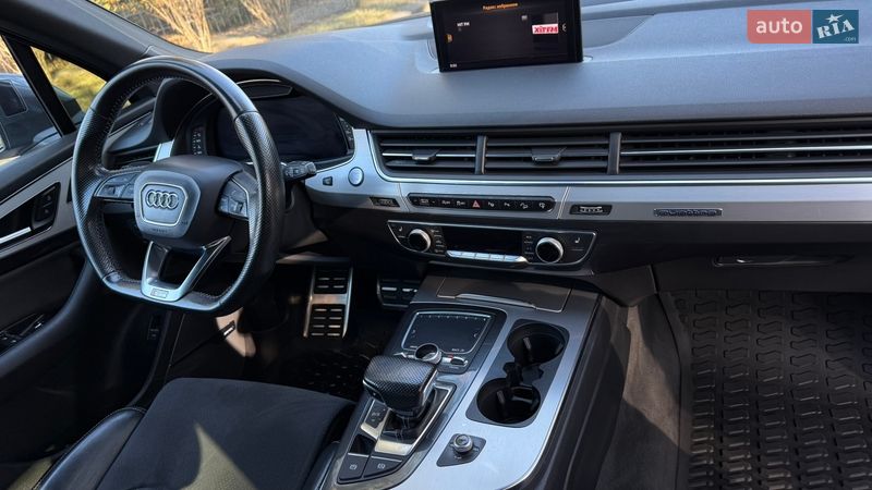 Внедорожник / Кроссовер Audi Q7 2017 в Киеве