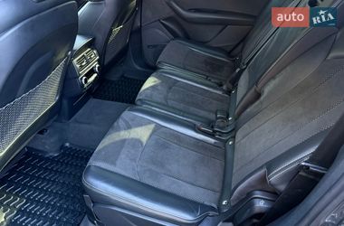 Внедорожник / Кроссовер Audi Q7 2017 в Киеве
