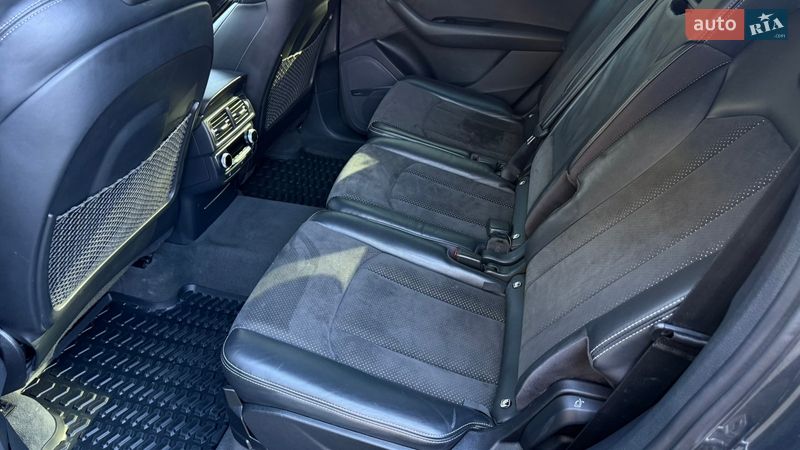 Внедорожник / Кроссовер Audi Q7 2017 в Киеве