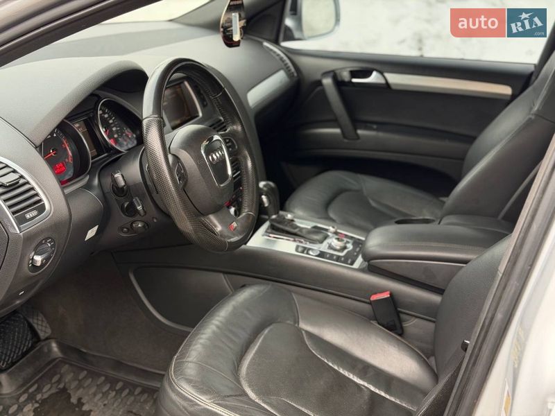 Внедорожник / Кроссовер Audi Q7 2010 в Киеве