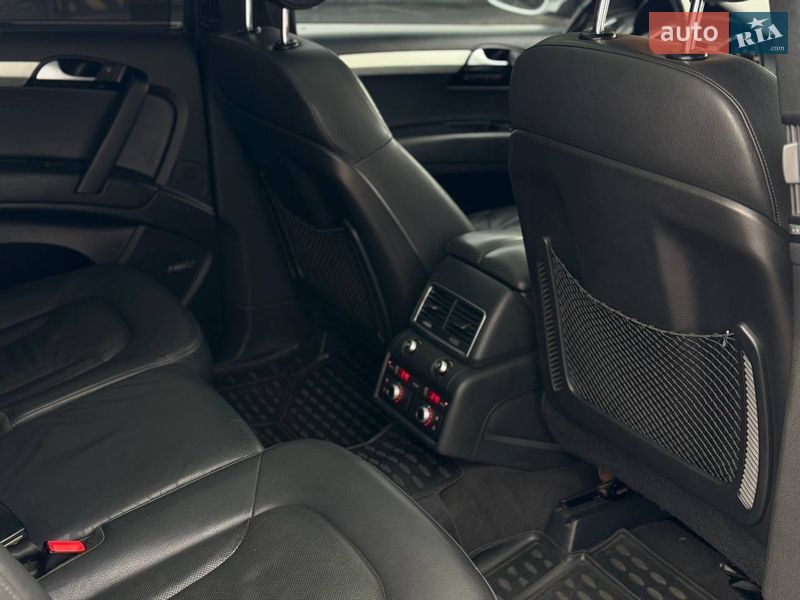 Внедорожник / Кроссовер Audi Q7 2010 в Киеве