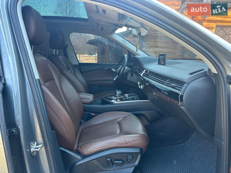 Внедорожник / Кроссовер Audi Q7 2016 в Межгорье