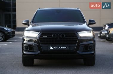 Внедорожник / Кроссовер Audi Q7 2015 в Киеве