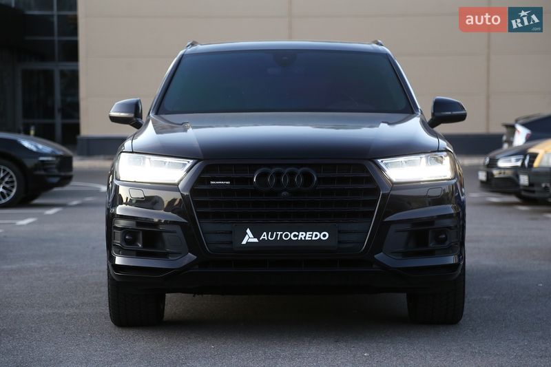 Внедорожник / Кроссовер Audi Q7 2015 в Киеве
