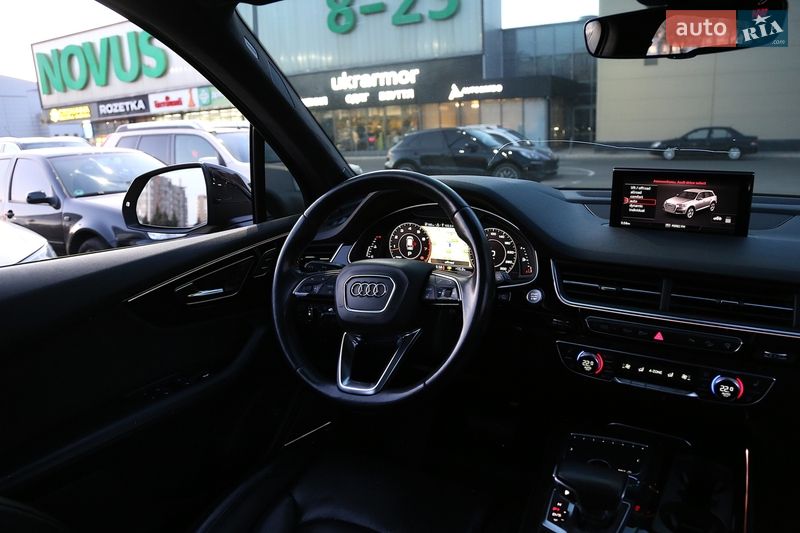 Внедорожник / Кроссовер Audi Q7 2015 в Киеве