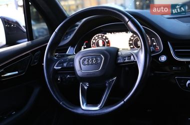 Внедорожник / Кроссовер Audi Q7 2015 в Киеве