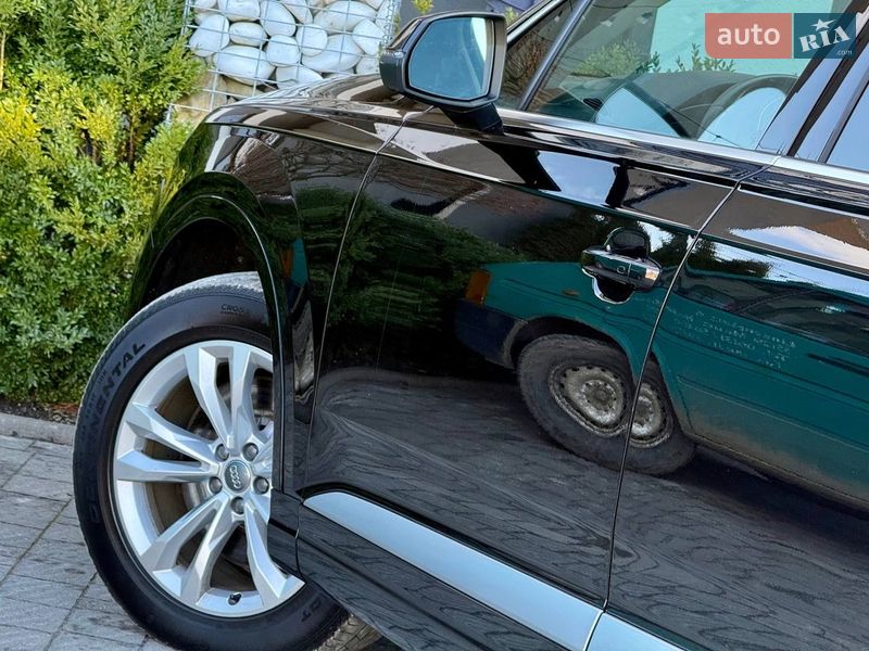 Позашляховик / Кросовер Audi Q7 2018 в Стрию