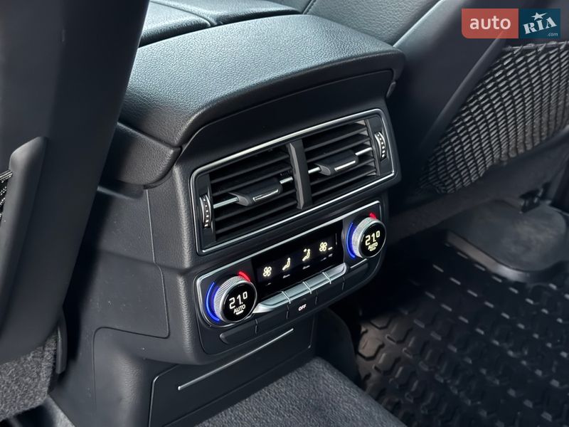 Позашляховик / Кросовер Audi Q7 2017 в Києві