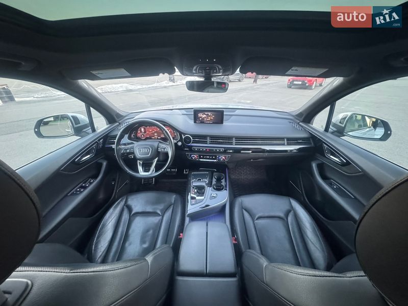 Позашляховик / Кросовер Audi Q7 2017 в Києві