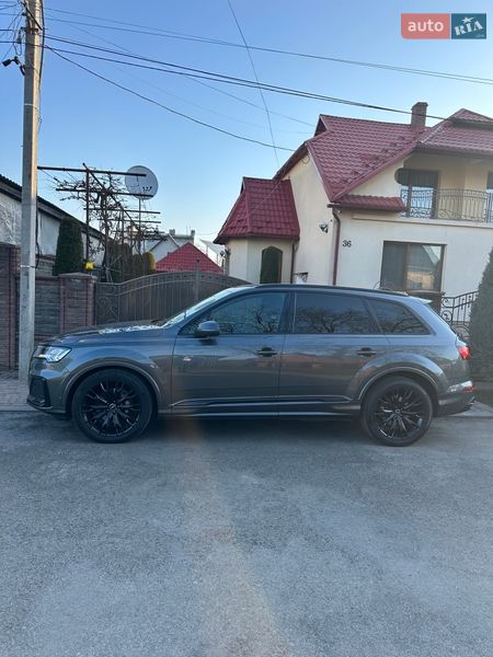 Audi Q7 2021