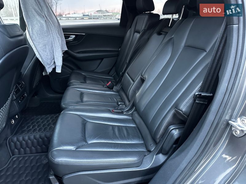 Позашляховик / Кросовер Audi Q7 2019 в Львові