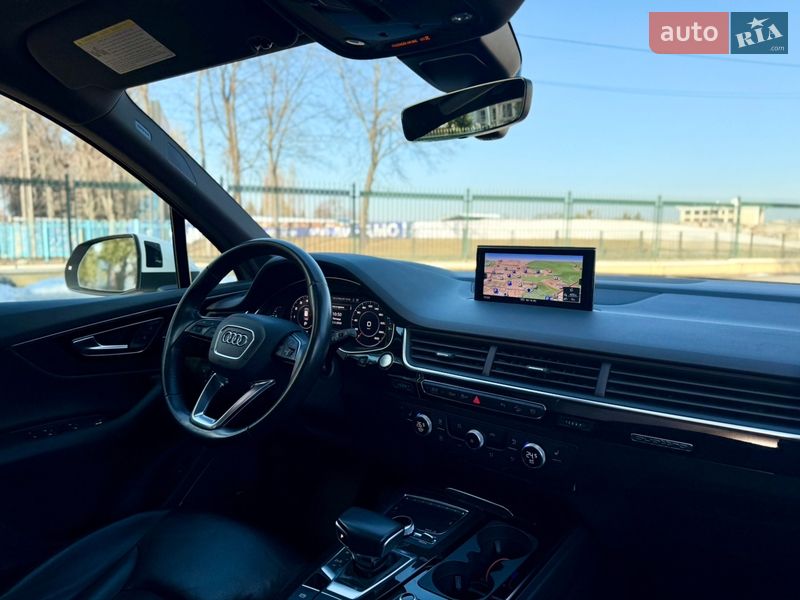 Внедорожник / Кроссовер Audi Q7 2018 в Харькове