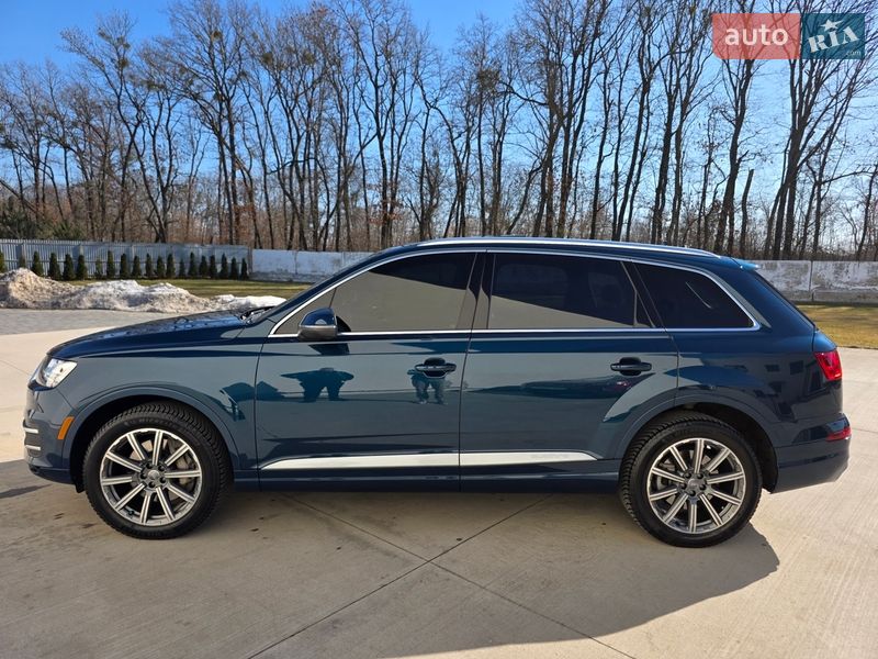 Позашляховик / Кросовер Audi Q7 2018 в Луцьку