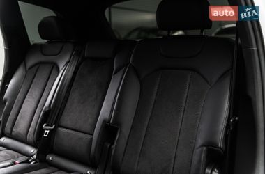 Позашляховик / Кросовер Audi Q7 2021 в Мукачевому