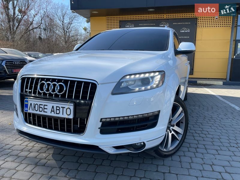 Позашляховик / Кросовер Audi Q7 2013 в Львові
