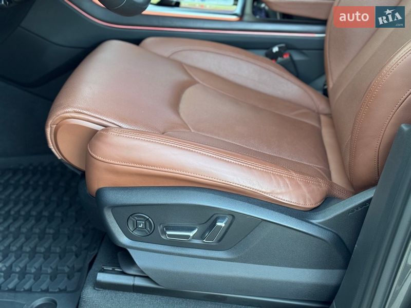 Внедорожник / Кроссовер Audi Q7 2023 в Сарнах фото 56 Внедорожник / Кроссовер Audi Q7 2023 в Сарнах
