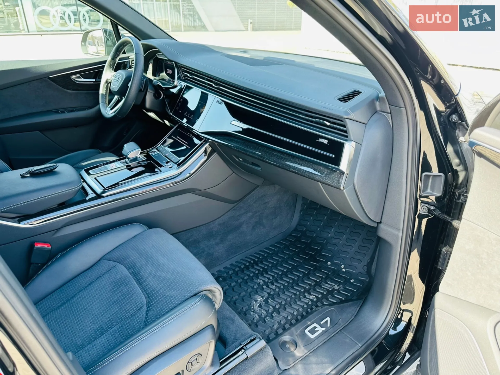 2023 Audi Q7 - мініатюра 23