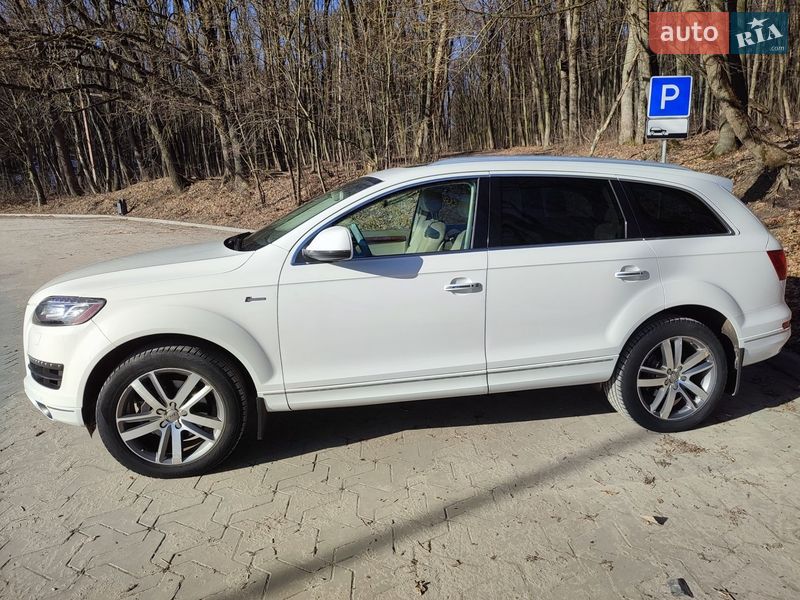 Позашляховик / Кросовер Audi Q7 2013 в Тернополі