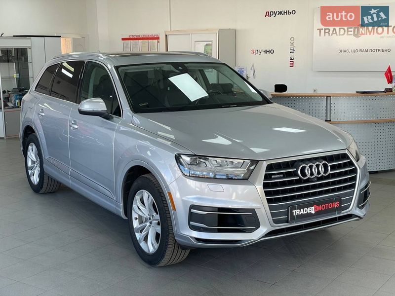 Позашляховик / Кросовер Audi Q7 2017 в Києві