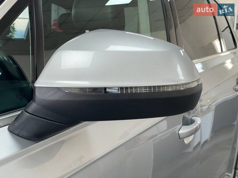 Позашляховик / Кросовер Audi Q7 2017 в Києві