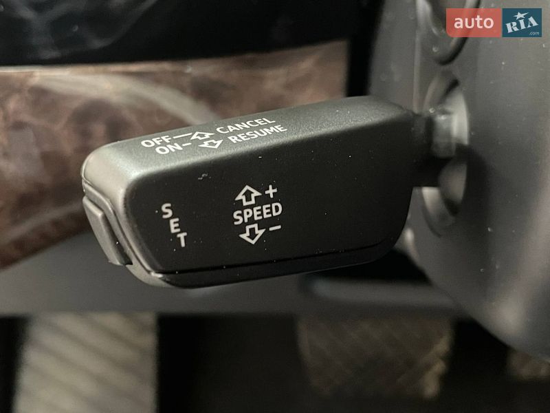 Позашляховик / Кросовер Audi Q7 2017 в Києві