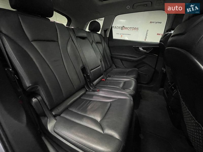 Позашляховик / Кросовер Audi Q7 2017 в Києві