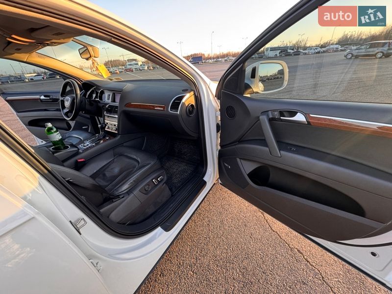 Внедорожник / Кроссовер Audi Q7 2015 в Львове
