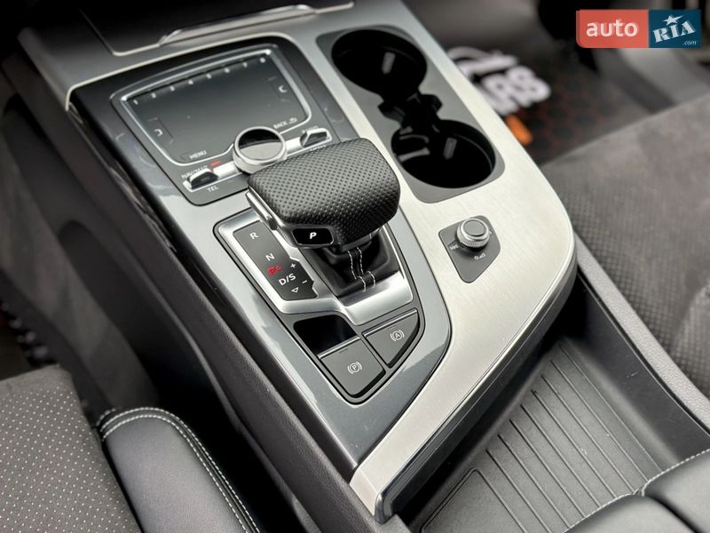 Позашляховик / Кросовер Audi Q7 2019 в Києві