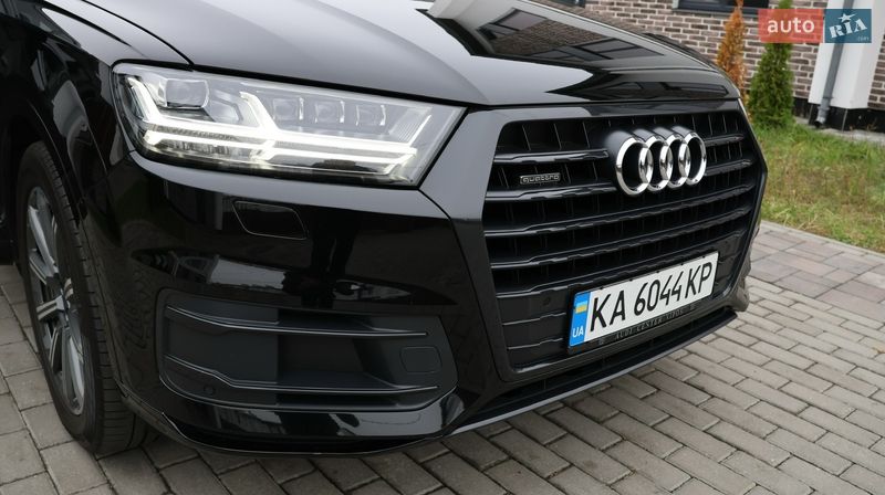 Позашляховик / Кросовер Audi Q7 2019 в Києві