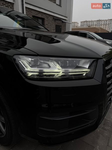 Позашляховик / Кросовер Audi Q7 2019 в Києві