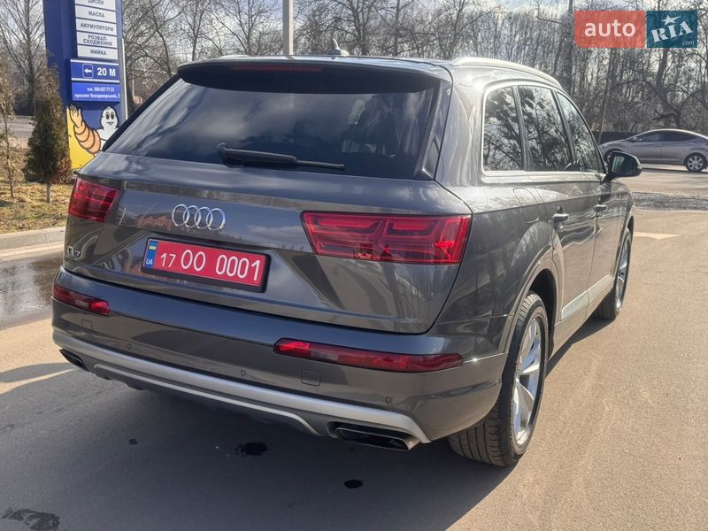 Внедорожник / Кроссовер Audi Q7 2019 в Лубнах