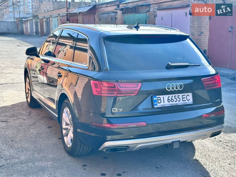 Внедорожник / Кроссовер Audi Q7 2019 в Полтаве