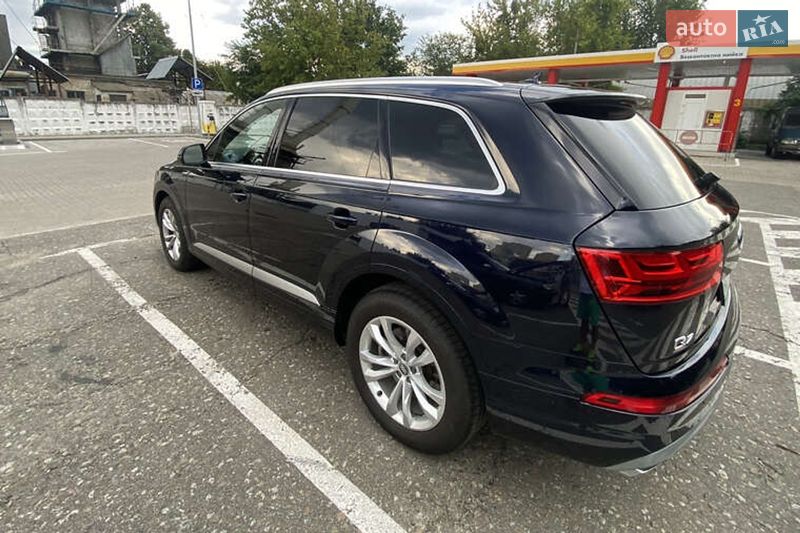 Внедорожник / Кроссовер Audi Q7 2016 в Киеве