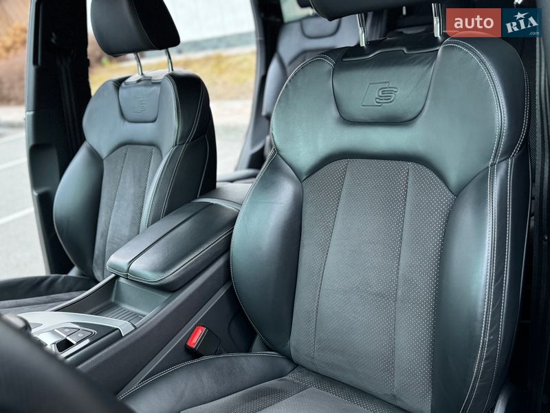 Внедорожник / Кроссовер Audi Q7 2018 в Киеве