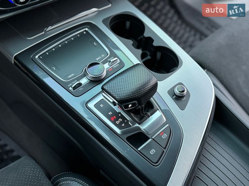 Внедорожник / Кроссовер Audi Q7 2018 в Киеве