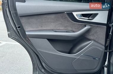 Внедорожник / Кроссовер Audi Q7 2018 в Киеве